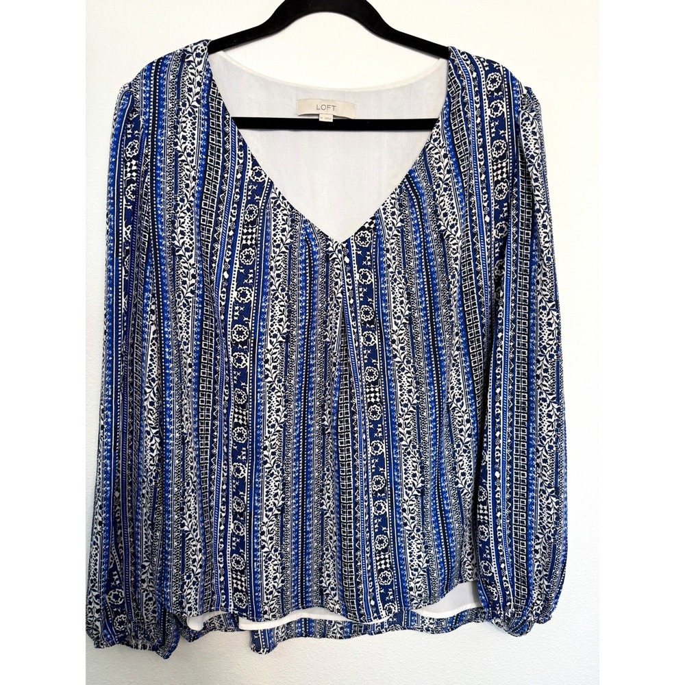 LOFT Womens XL Blue/White Striped V-Neck Pleated Lined Chiffon Blouse LS